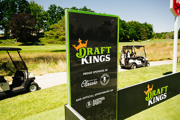BarstoolClassicWI24-200