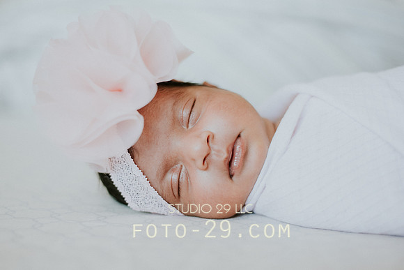 newborn-8971