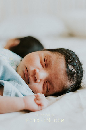 newborn-8970