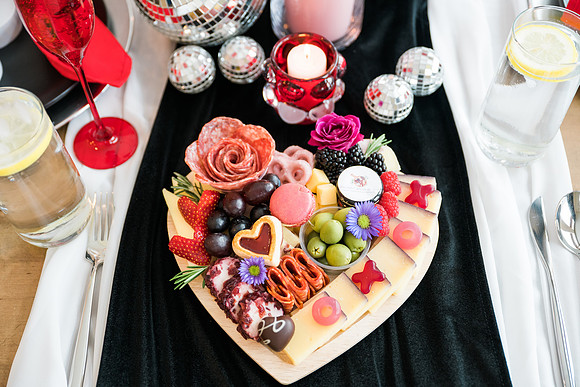 Valentines-Day-Tablescape-2937