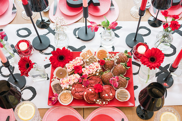 Valentines-Day-Table-Setting-2807