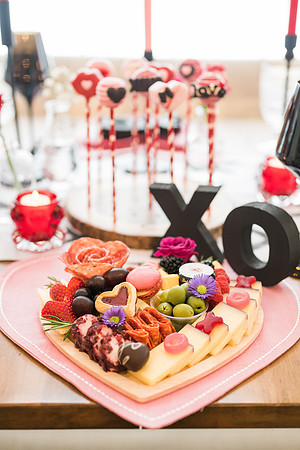 Valentines-Day-Table-Setting-2786