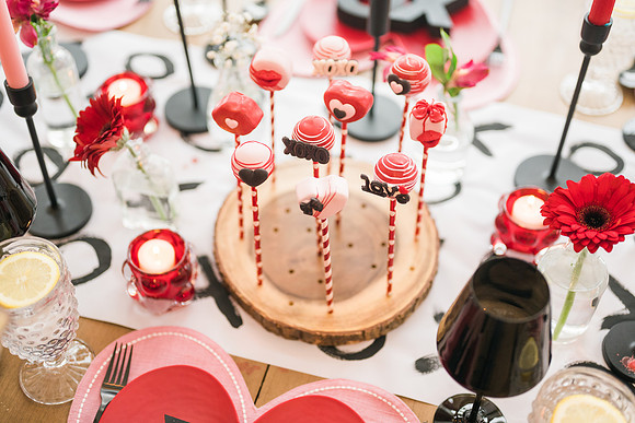 Valentines-Day-Table-Setting-2783
