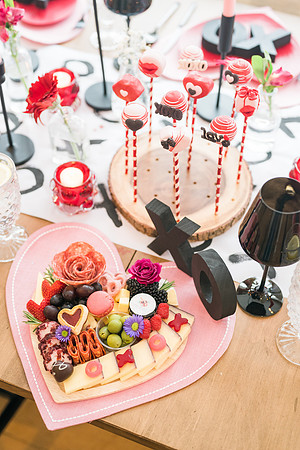 Valentines-Day-Table-Setting-2785