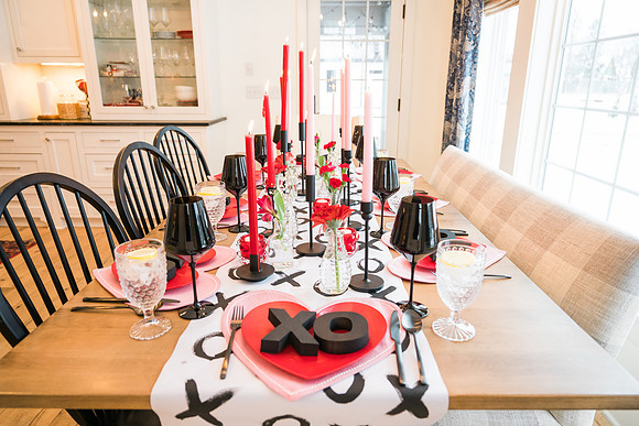Valentines-Day-Table-Setting-2736