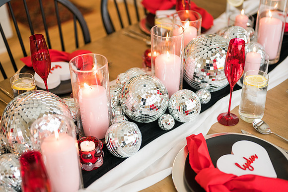Valentines-Day-Table-Setting-2909