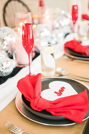 Valentines-Day-Table-Setting-2905