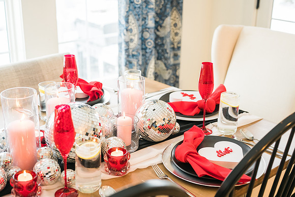 Valentines-Day-Table-Setting-2880