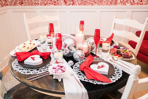 Valentines-Day-Table-Setting-2865