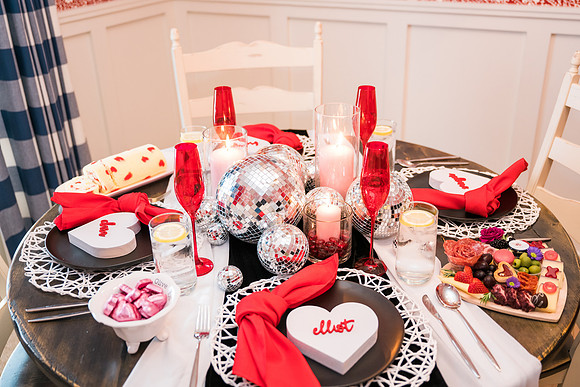Valentines-Day-Table-Setting-2864