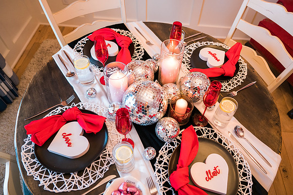 Valentines-Day-Table-Setting-2847
