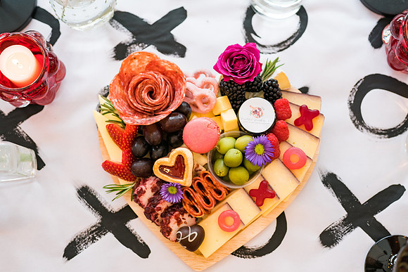 Valentines-Day-Table-Setting-2822