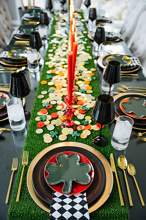 Saint-Patricks-Day-Tablescape-1