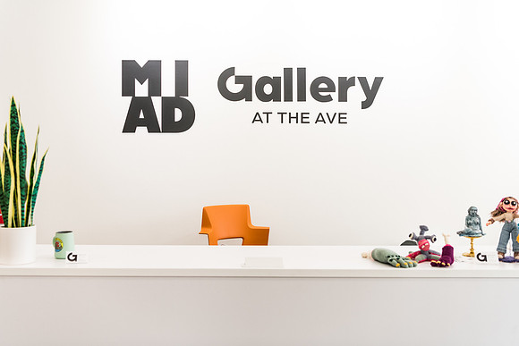 MIAD-3-3-23-8712