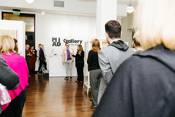 GalleryAve-2072
