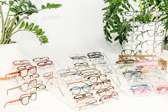 Vision-8664