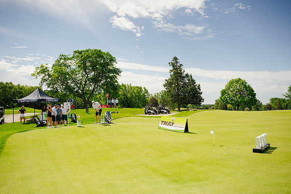 BarstoolClassicWI24-105