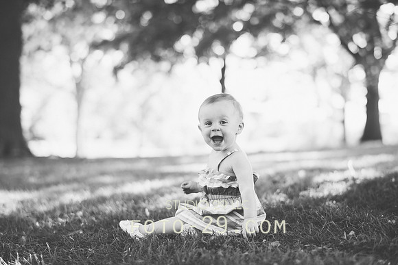ClaireBW-1271
