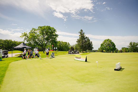 BarstoolClassicWI24-107