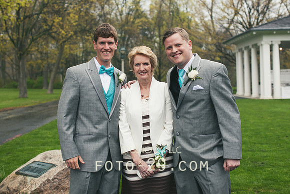 TariRobWedd2012-3569