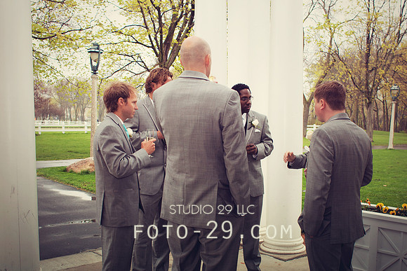 TariRobWedd2012-3583