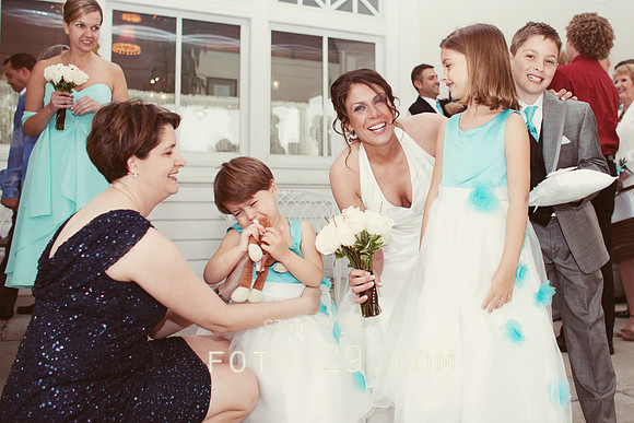 TariRobWedd2012-3541