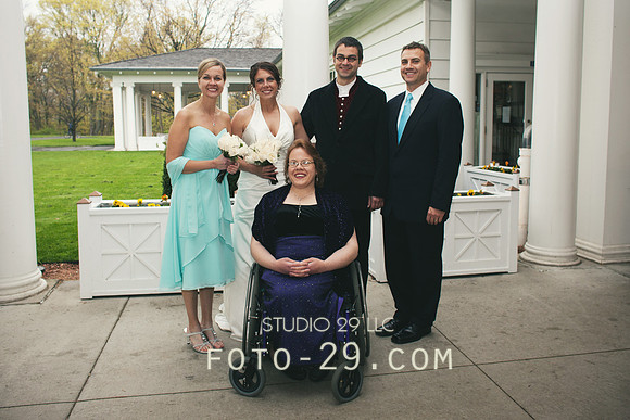 TariRobWedd2012-3580