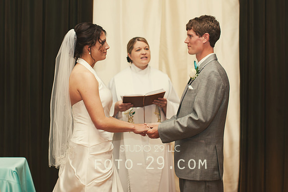 TariRobWedd2012-3431
