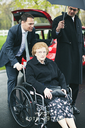 TariRobWedd2012-3332