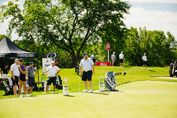 BarstoolClassicWI24-106