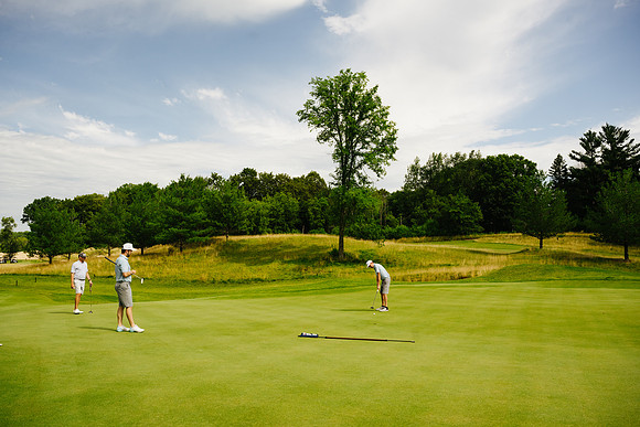 BarstoolClassicWI24-30