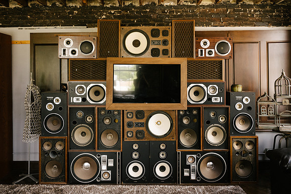 ES-8