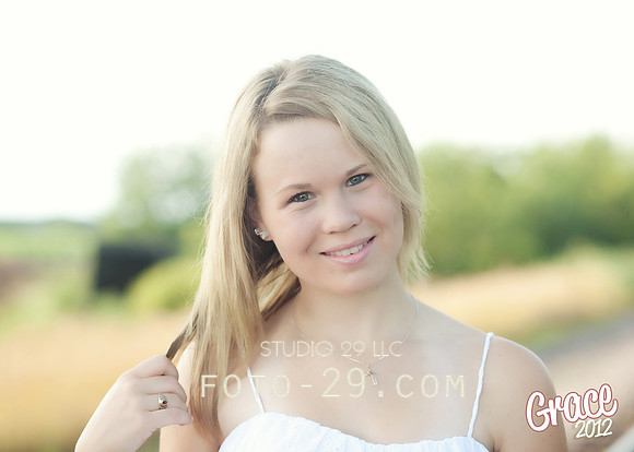 Wallet_gracesenior2012-8527