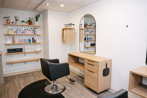 Golden-Wave-Salon-1466